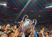 开云体育在线-巴黎圣日耳曼完胜巴塞罗那，晋级欧冠四强！