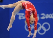 开云体育官方网站-非洲绿茵场上的血拼与传奇，安哥拉激战喀麦隆，苏亚雷斯刷新不朽纪录