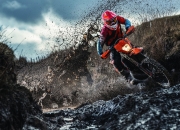 开云体育APP下载-孤星闪耀洛城夜，东契奇绝境爆发，独行侠力克快船