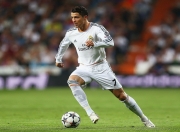 开云体育平台APP-东契奇，当F1引擎遇见篮球之心—街道赛之夜的跨界舞台王者