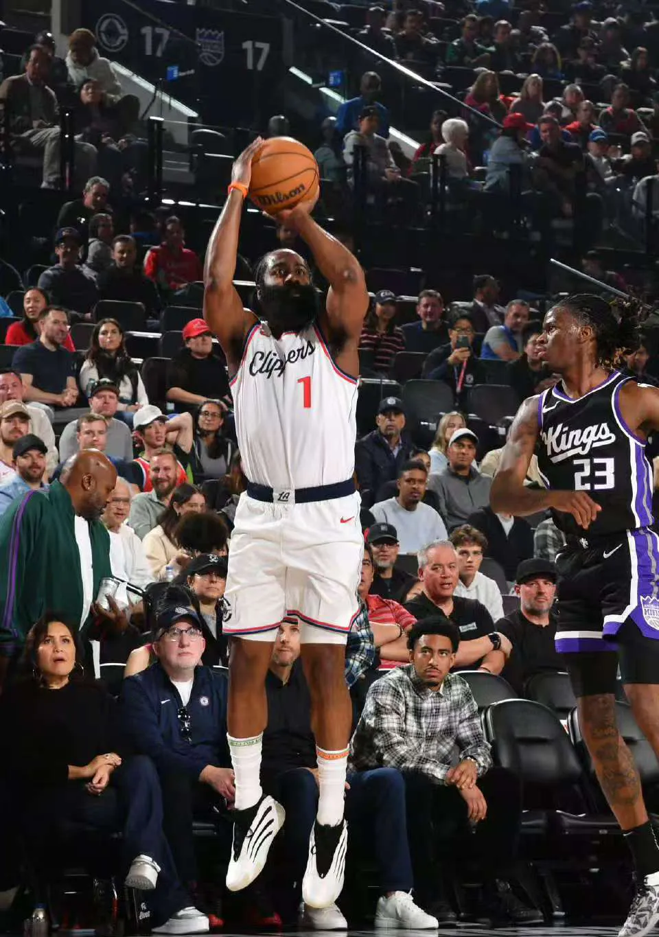 奇才爆冷快船，伦纳德送出助攻