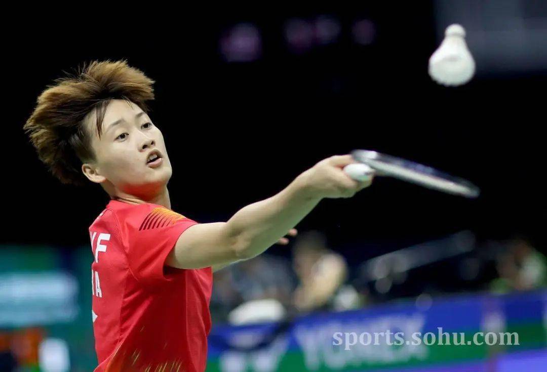 包含马来西亚羽毛球队力克泰国羽毛球队，辛杜统治全场的词条