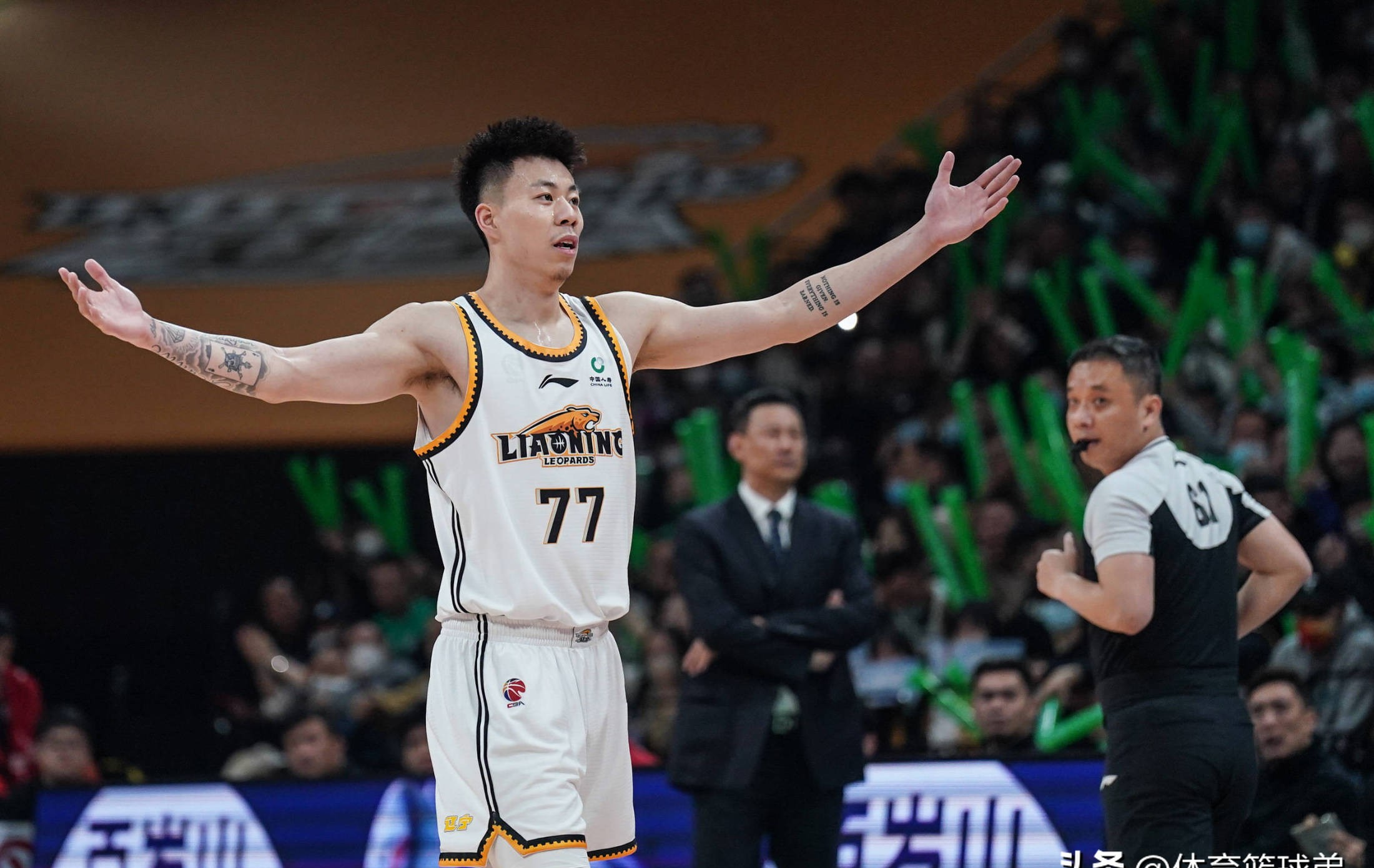 包含雷霆鏖战北京队，张镇麟点燃赛场的词条