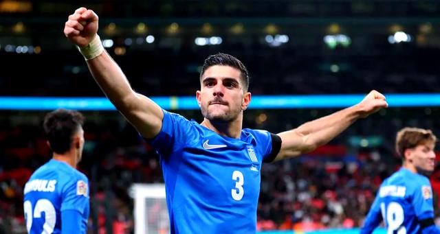 法国队在场上展现出色,获得了关键三分的简单介绍 法国队在场上展现出色,获得了关键三分的简单介绍