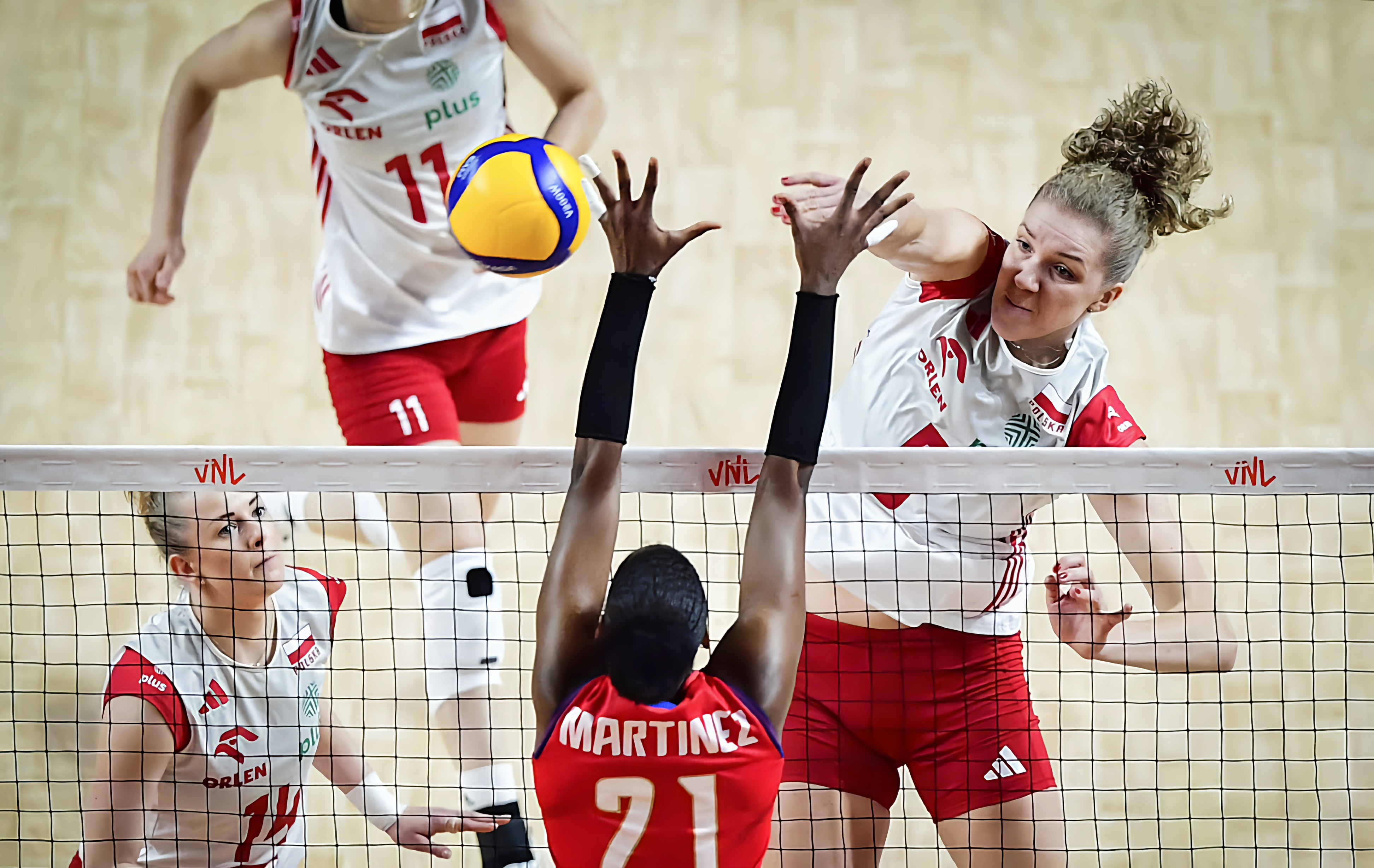 波兰国家队在客场比赛中取得胜利的简单介绍 波兰国家队在客场比赛中取得胜利的简单介绍