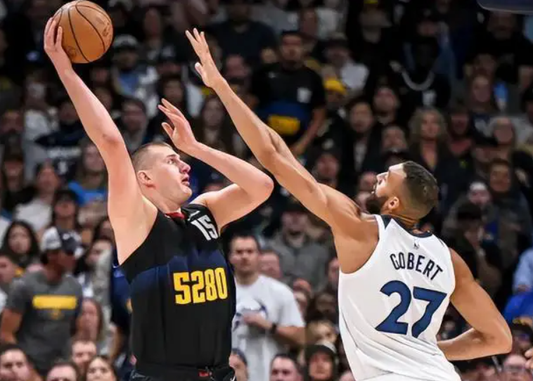 胜者为王!强队强势崛起,瞄准冠军宝座的简单介绍 胜者为王!强队强势崛起,瞄准冠军宝座的简单介绍