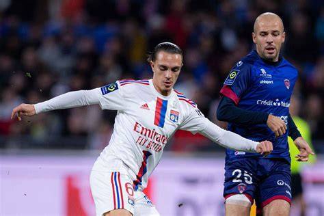 南特主场击败里昂,取得胜利 南特主场击败里昂,取得胜利