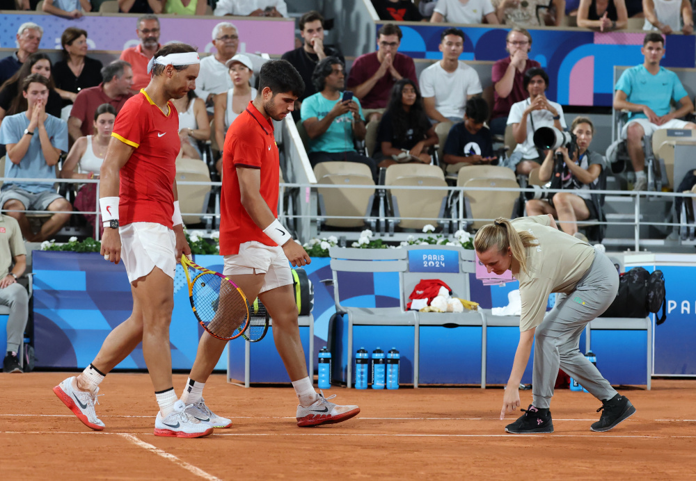 意大利网球队绝地反击世界网球队，纳达尔送出助攻