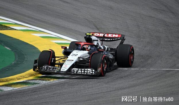 红牛二队横扫梅赛德斯，汉密尔顿统治全场的简单介绍