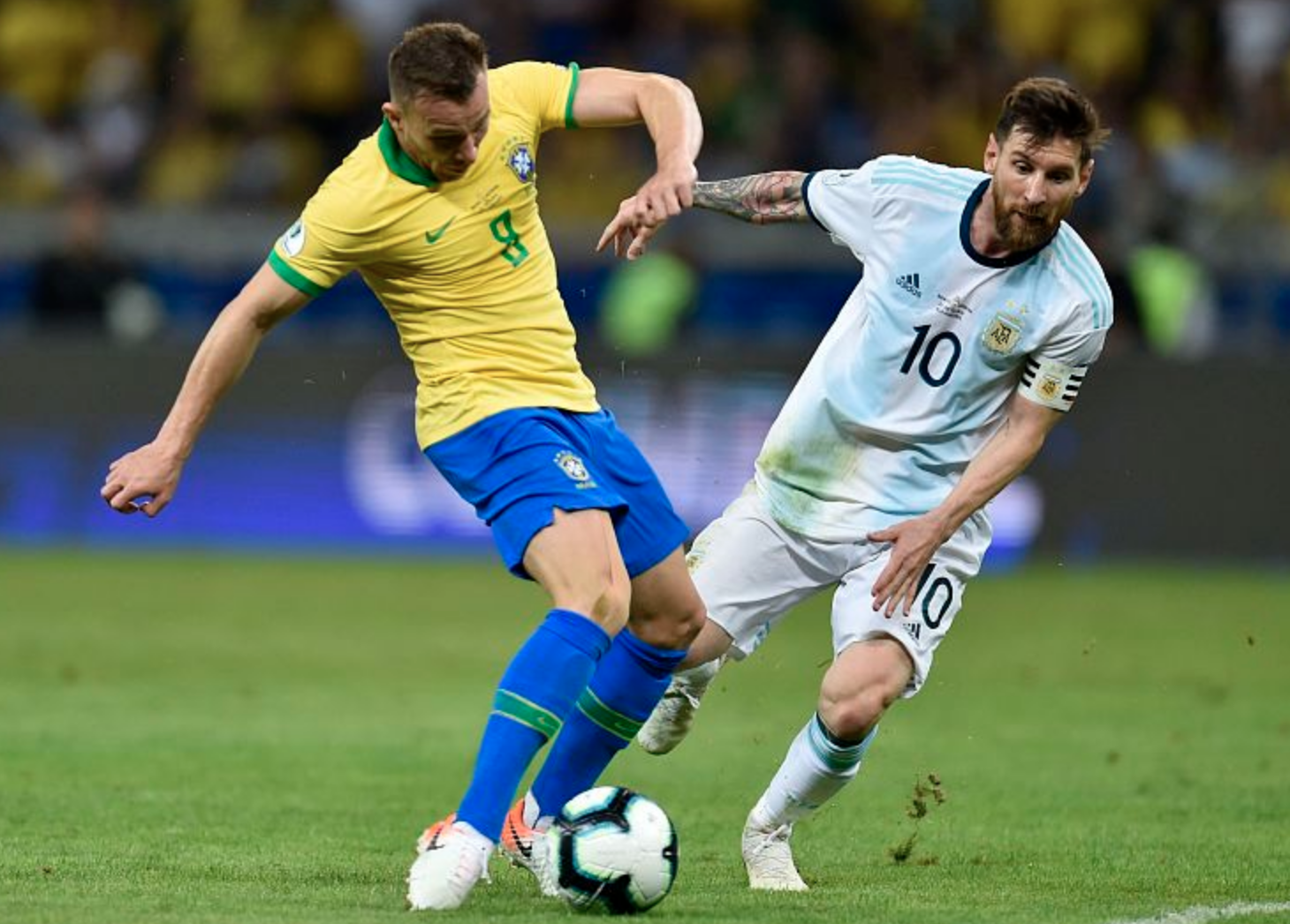 关于塞内加尔横扫巴西，楚阿梅尼高光表现的信息