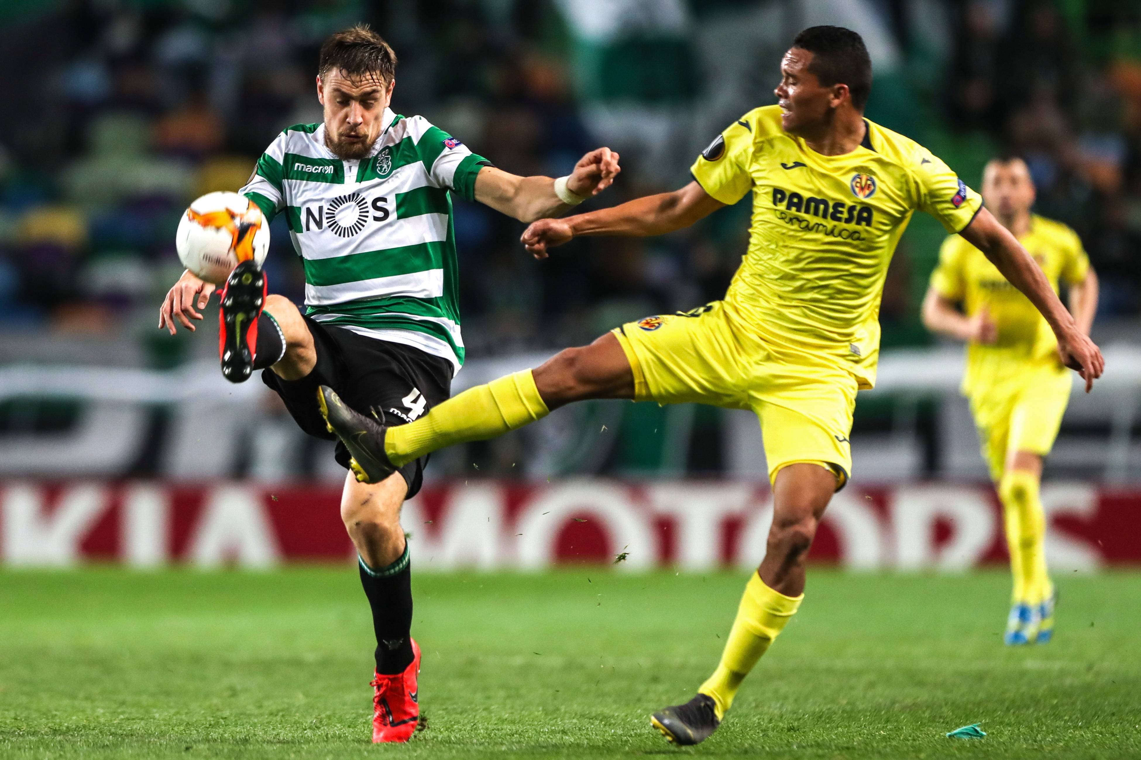 包含塞维利亚完胜切尔西，苏亚雷斯点燃赛场的词条