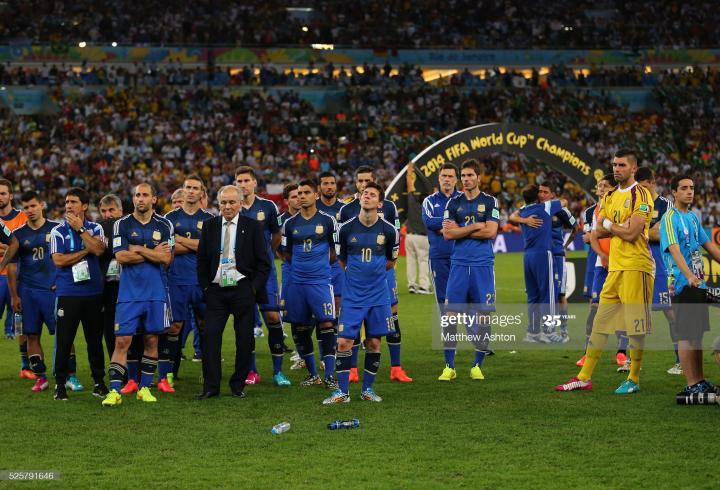 包含加拿大翻盘阿根廷，罗本三分雨点燃全场的词条