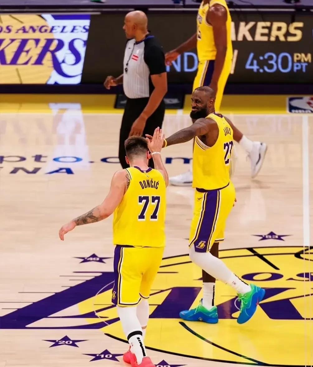 湖人队缺少关键球员，备战困难