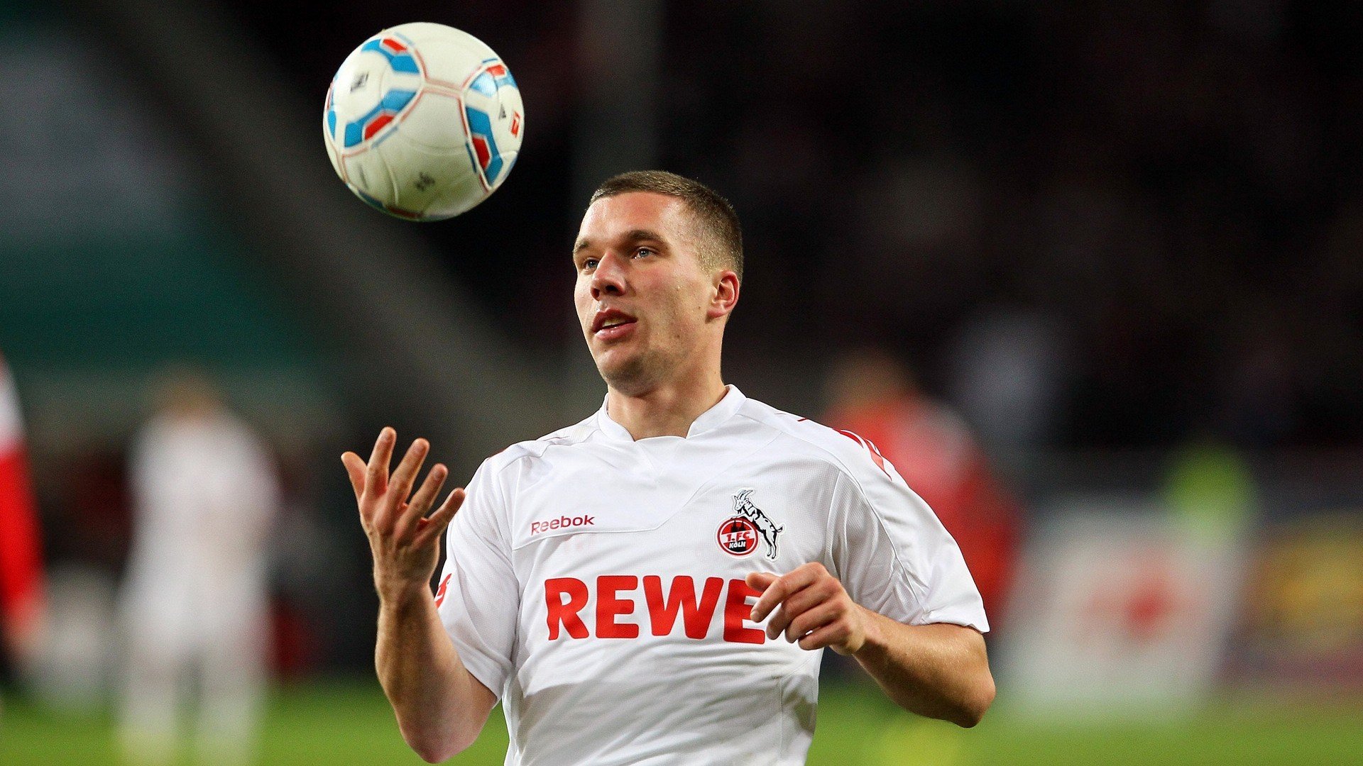 瑞典队轻取奥地利队，许昕惊艳四座—一场技术与艺术的完美融合